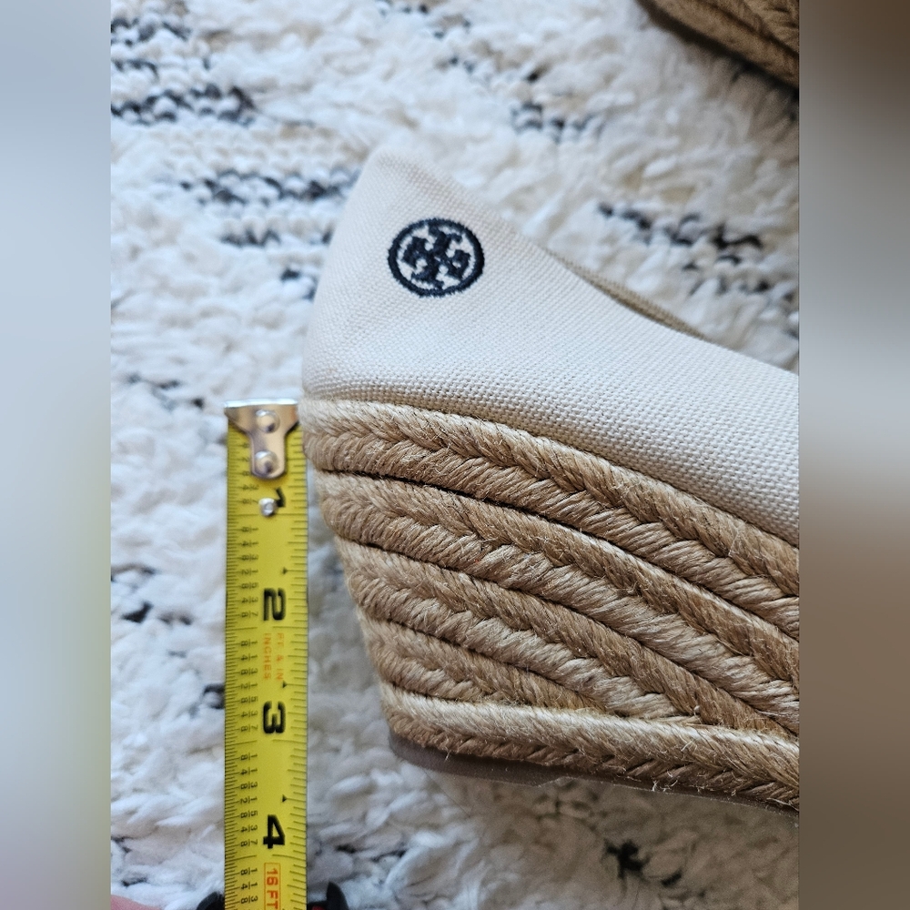 Tory Burch Filipa Beige/Black Espadrille Wedges, sz 8B - Picture 12 of 13